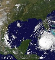  Hurricane Gustav Nears Cuba With 195 kph Winds 